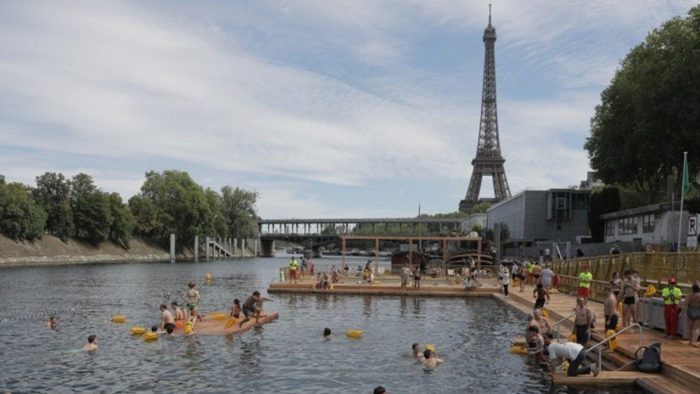 Video: Nach über 100 Jahren: Die Seine in Paris ist für Badegäste offen