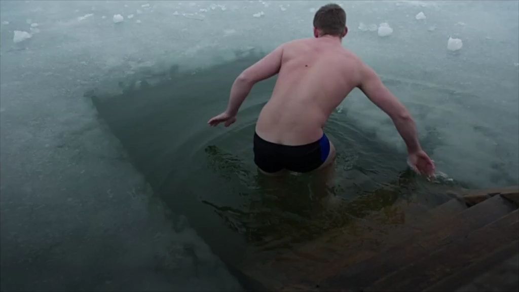 Voll im Trend: SO gesund ist Eisbaden wirklich