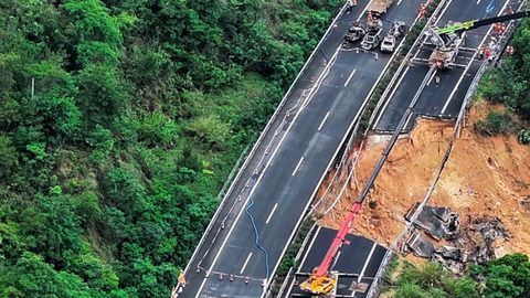 China: Zahl der Toten nach Autobahn-Einsturz steigt auf 48