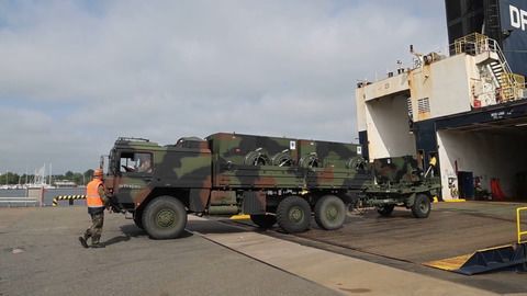 Einsatz im Hafen: Bundeswehr verschifft Patriot-Waffensystem