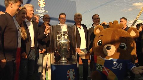 In München angekommen: EM-Pokal weckt Turnier-Vorfreude