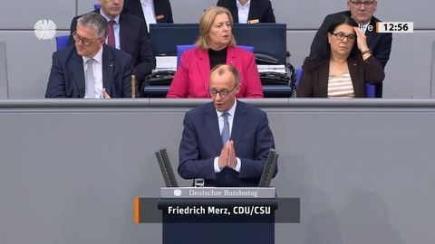 Hitzige Debatte: Merz bietet Finanz-Kompromiss an · Abfuhr der Grünen