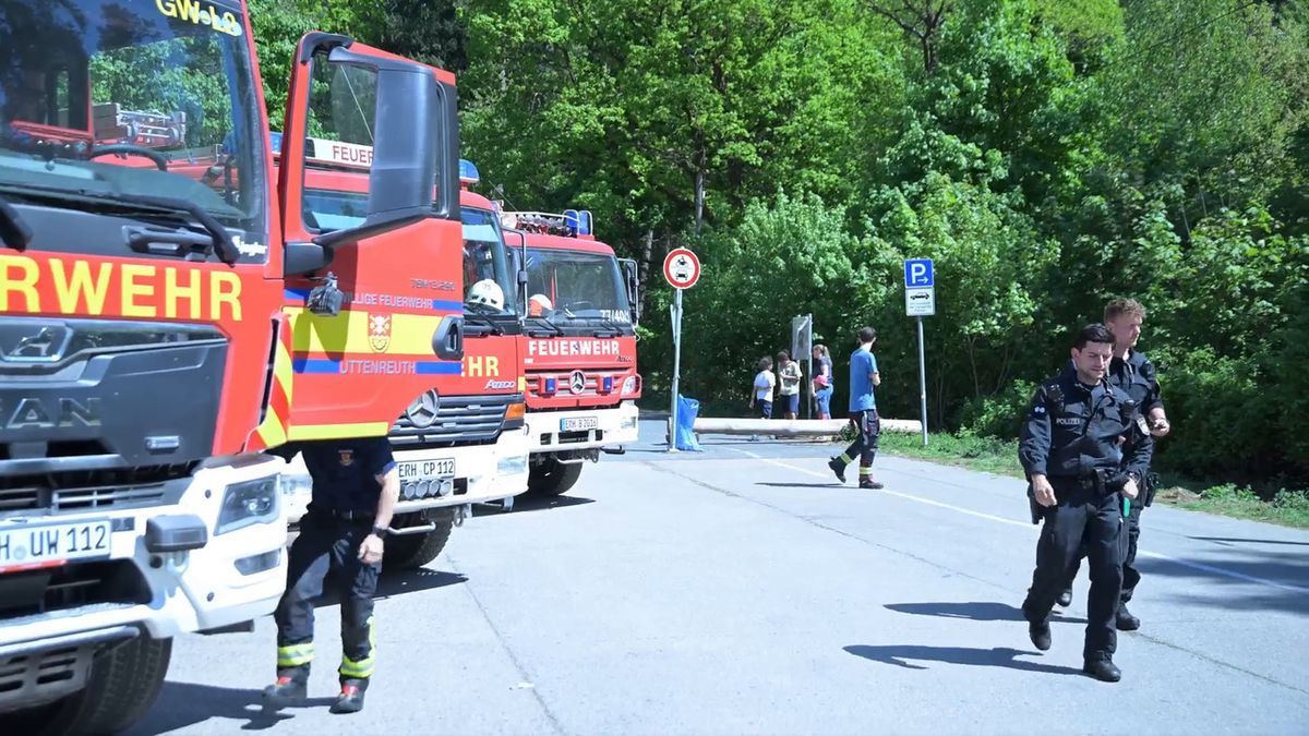 15.000 Quadratmeter Wald in Brand - Großeinsatz bei Erlangen