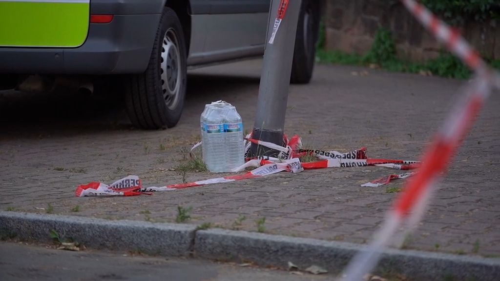 Streit endet tödlich: Mann in Frankfurter Wohnung mit Messer angegriffen