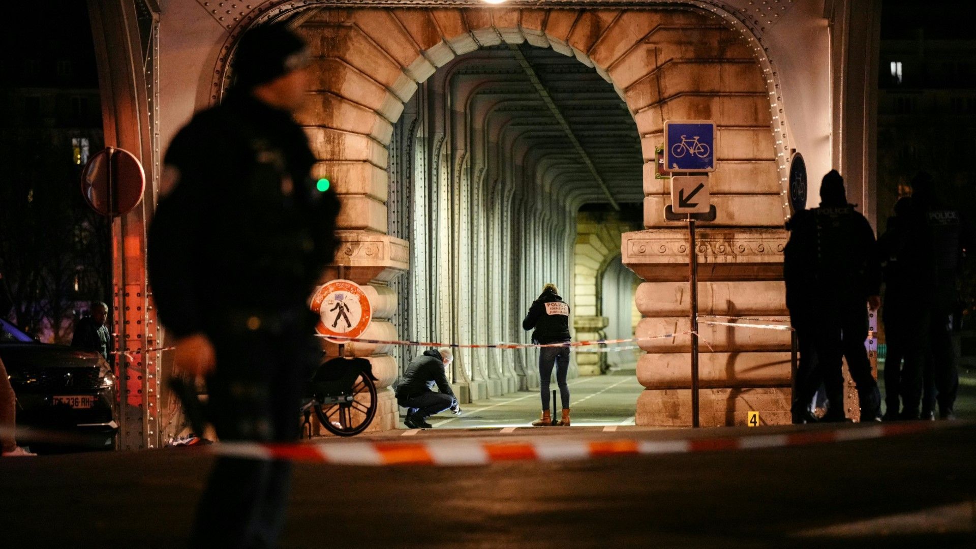 Deutscher Tourist bei islamistischem Angriff in Paris getötet