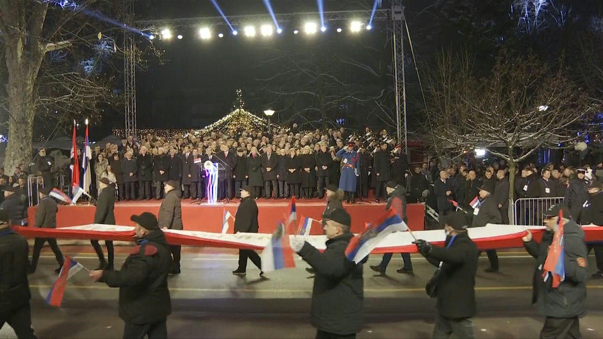Bosnische Serben begehen umstrittenen Nationalfeiertag
