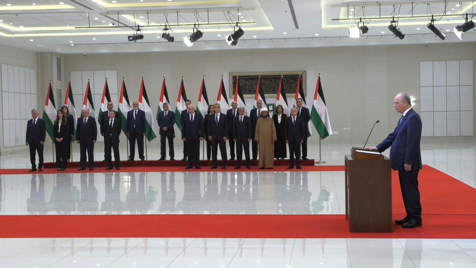 Mohammed Mustafa sworn in Palestinian prime minister
