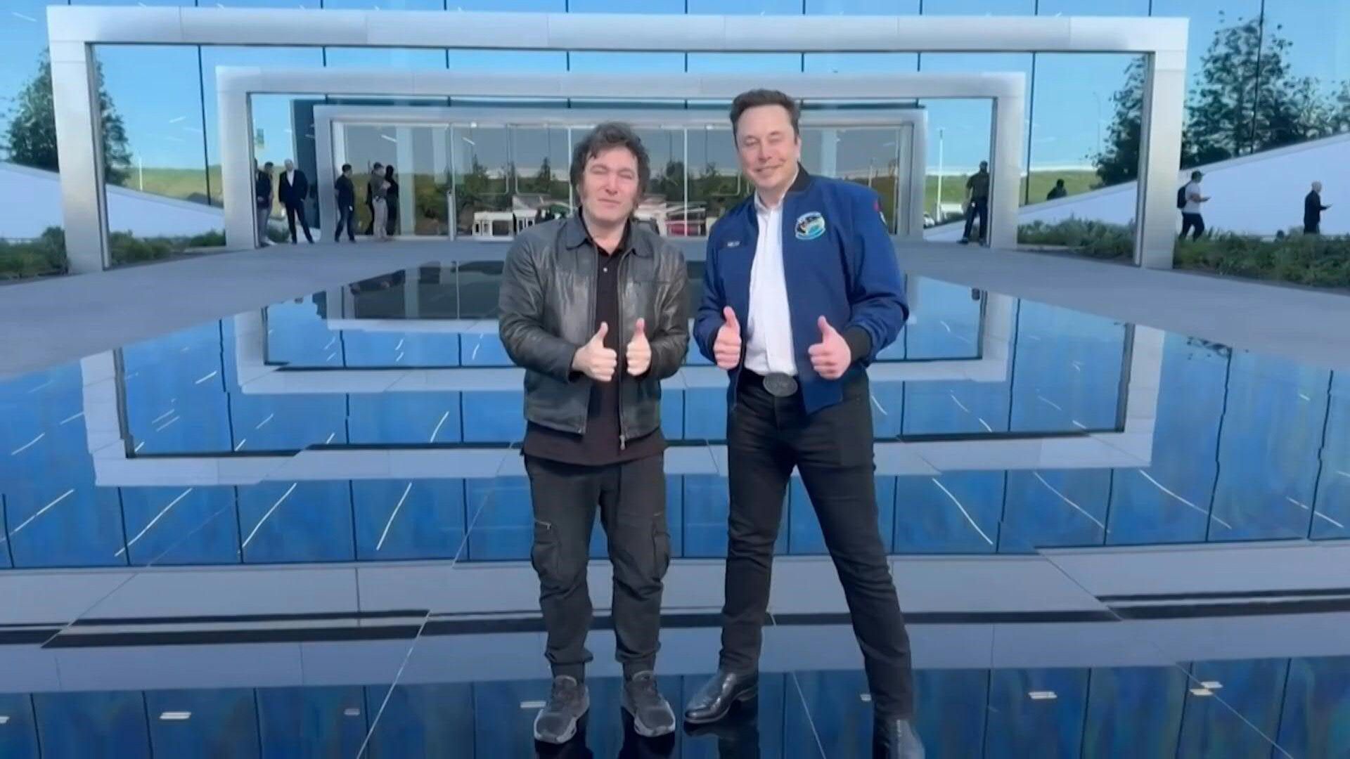 Javier Milei visits a Tesla factory in Austin with Elon Musk