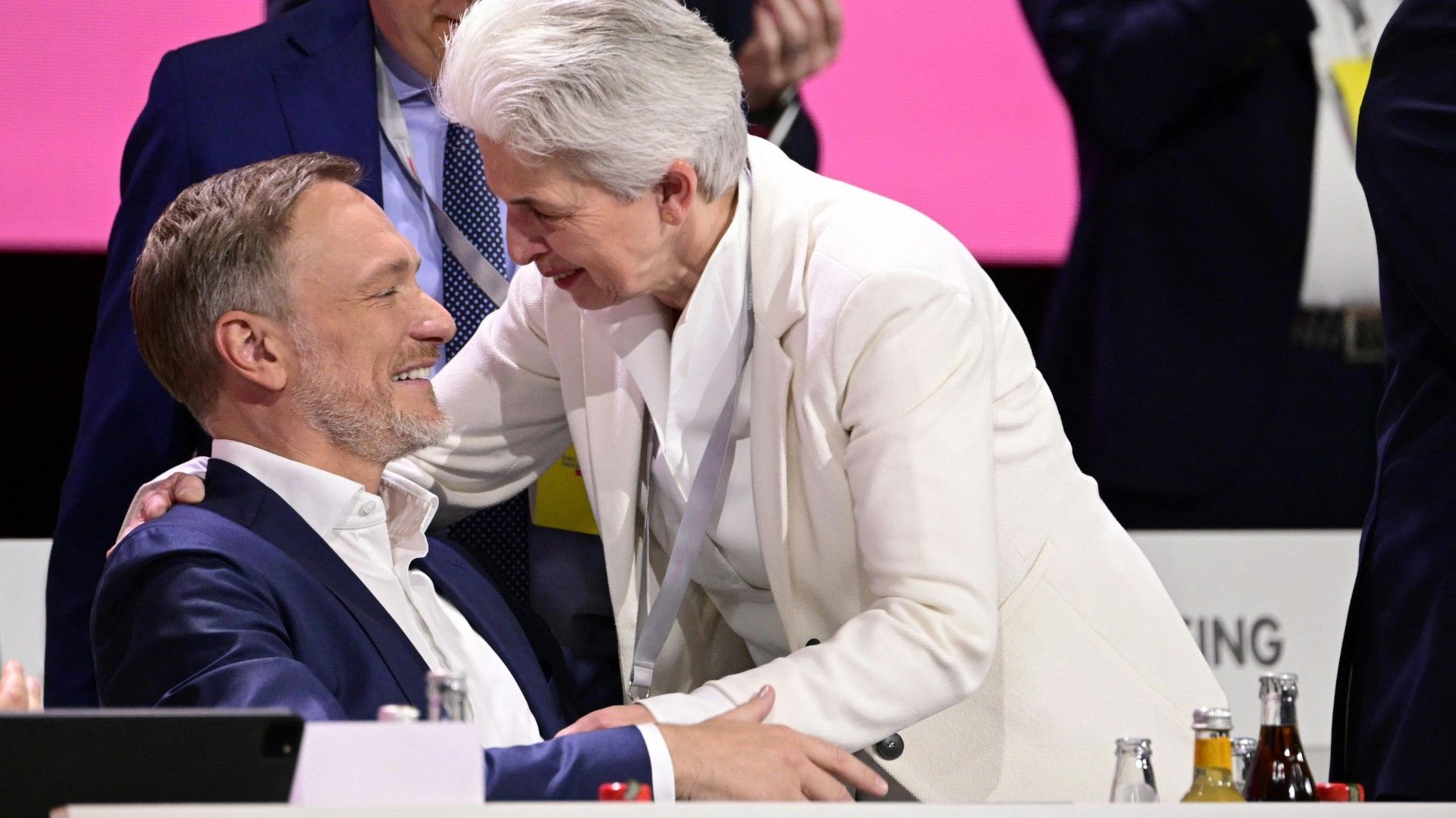 Lindner: "Wir sind eine Kampfansage an die AfD"