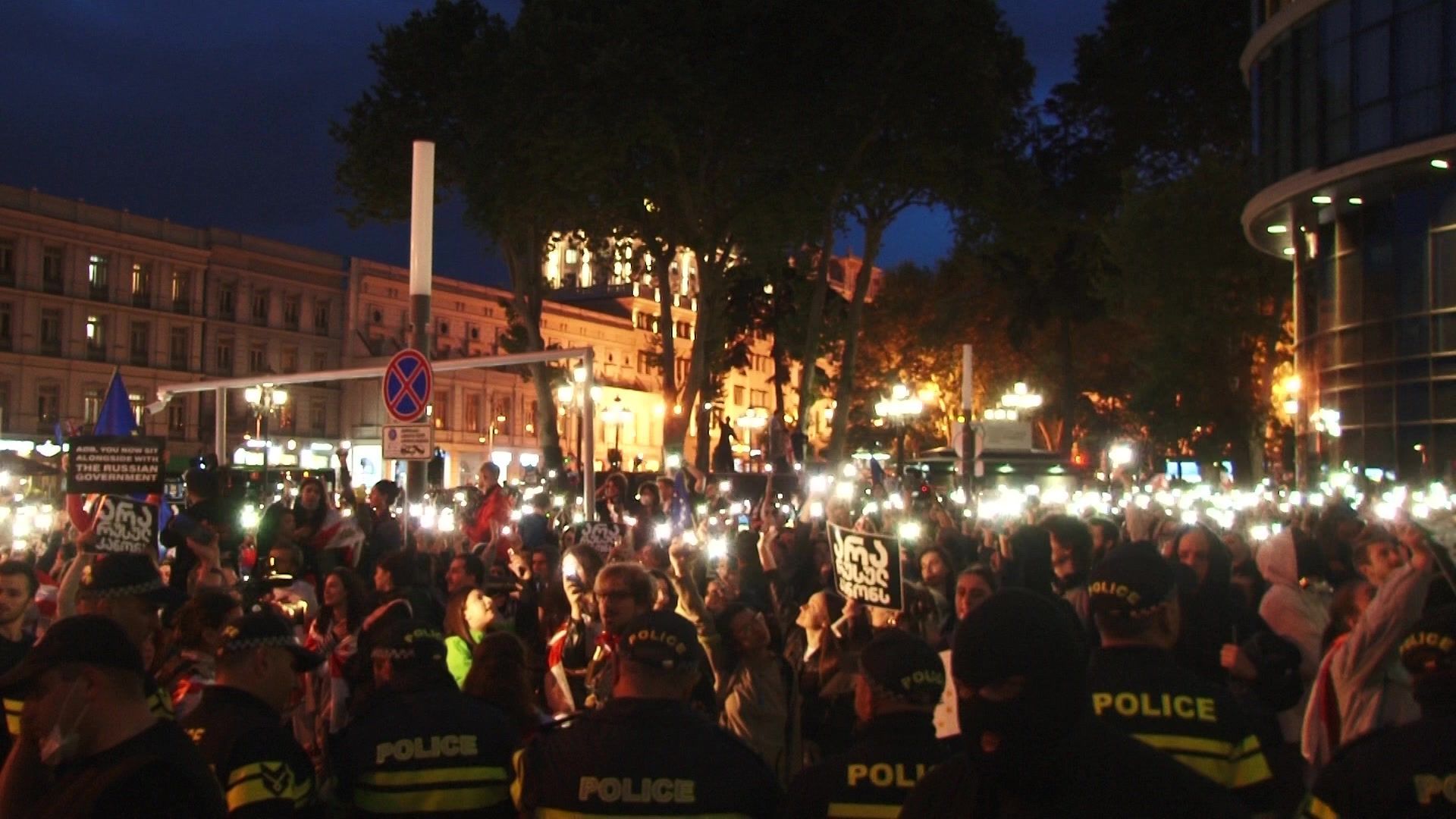 Thousands join fresh rally against Georgia 'foreign influence' bill