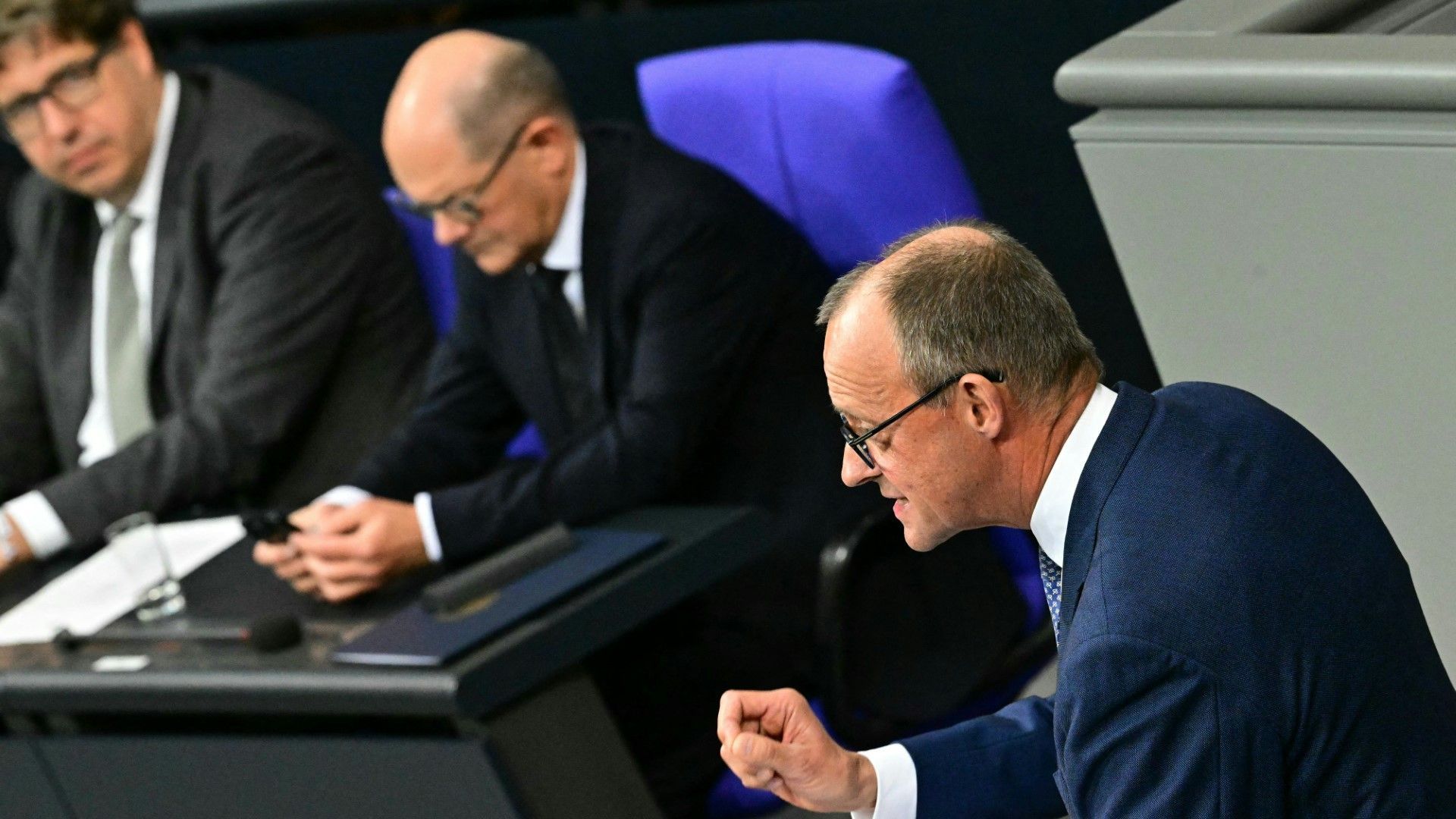Scholz und Merz bringen sich für Wahlkampf in Stellung