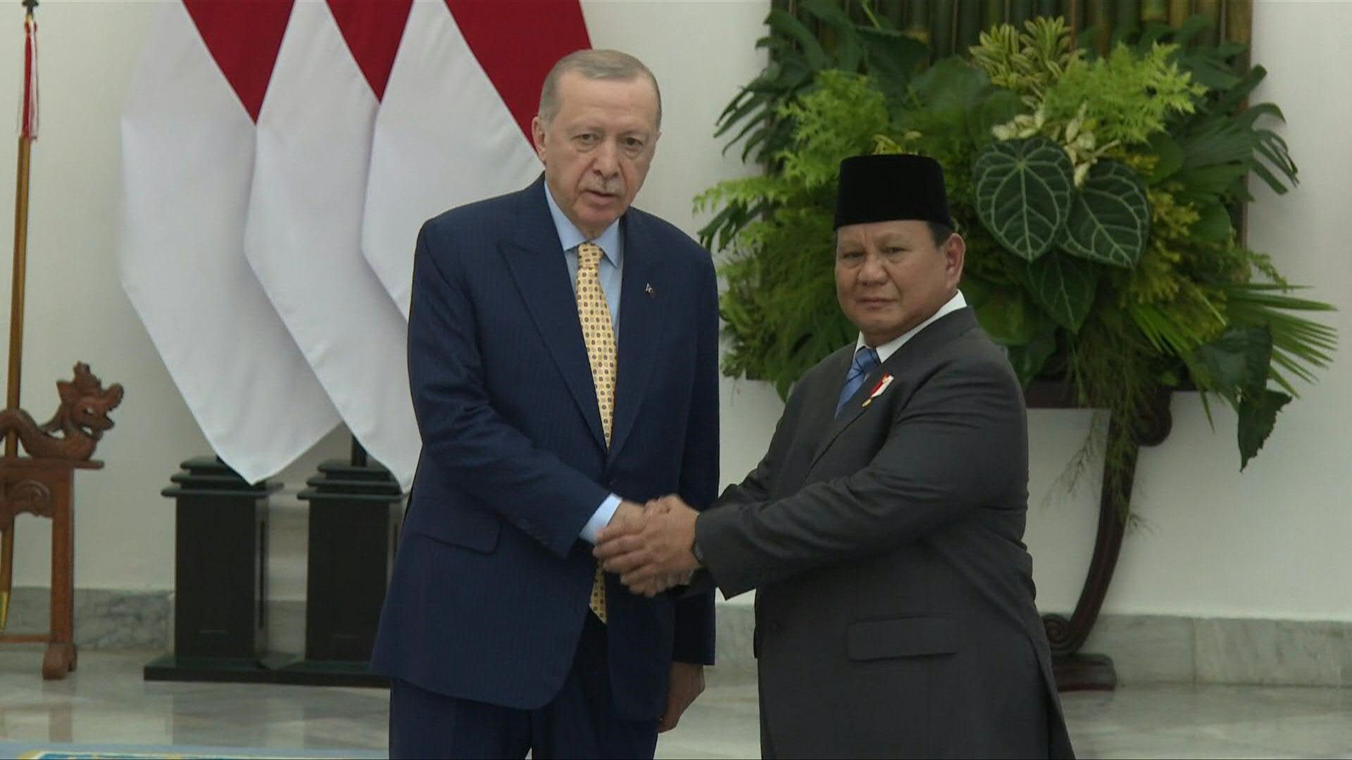 Turkey-s-Erdogan-takes-part-in-state-ceremony-in-Bogor-Indonesia