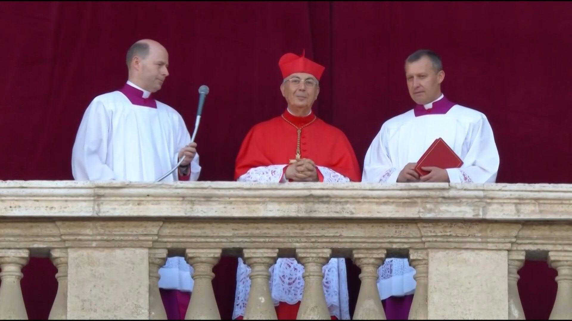 Video: Robert Francis Prevost of the US becomes pope