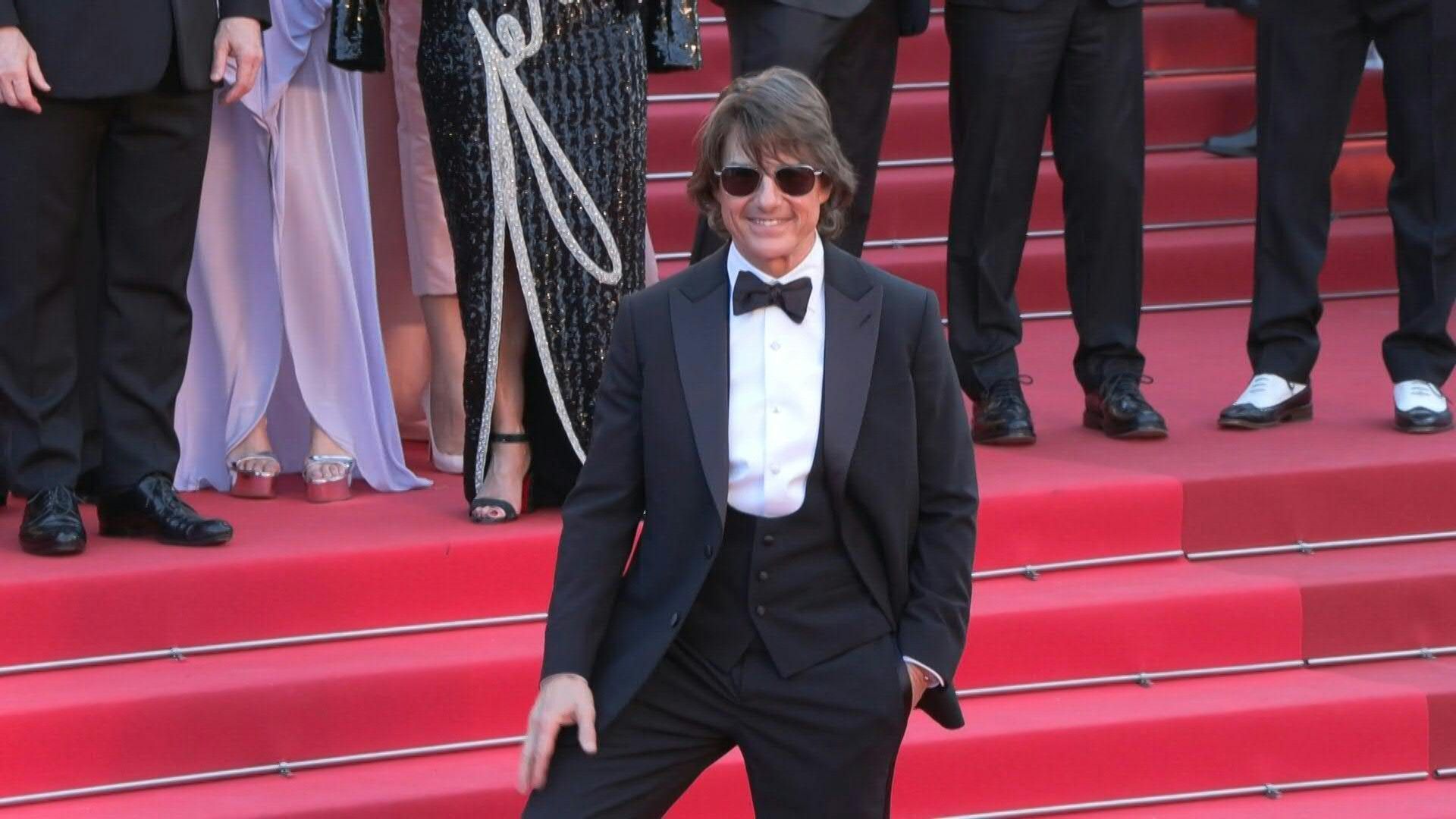 Video: Tom Cruise on Cannes red carpet for latest "Mission Impossible"