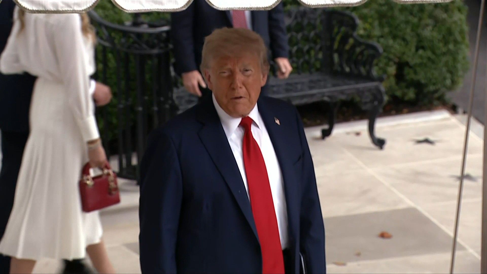 Video: Trump leaves White House to attend military parade
