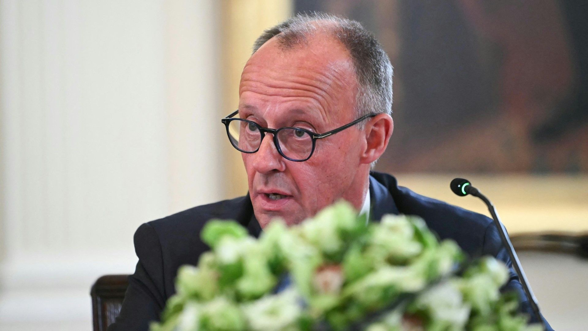 Merz beharrt auf Waffenstillstand in der Ukraine