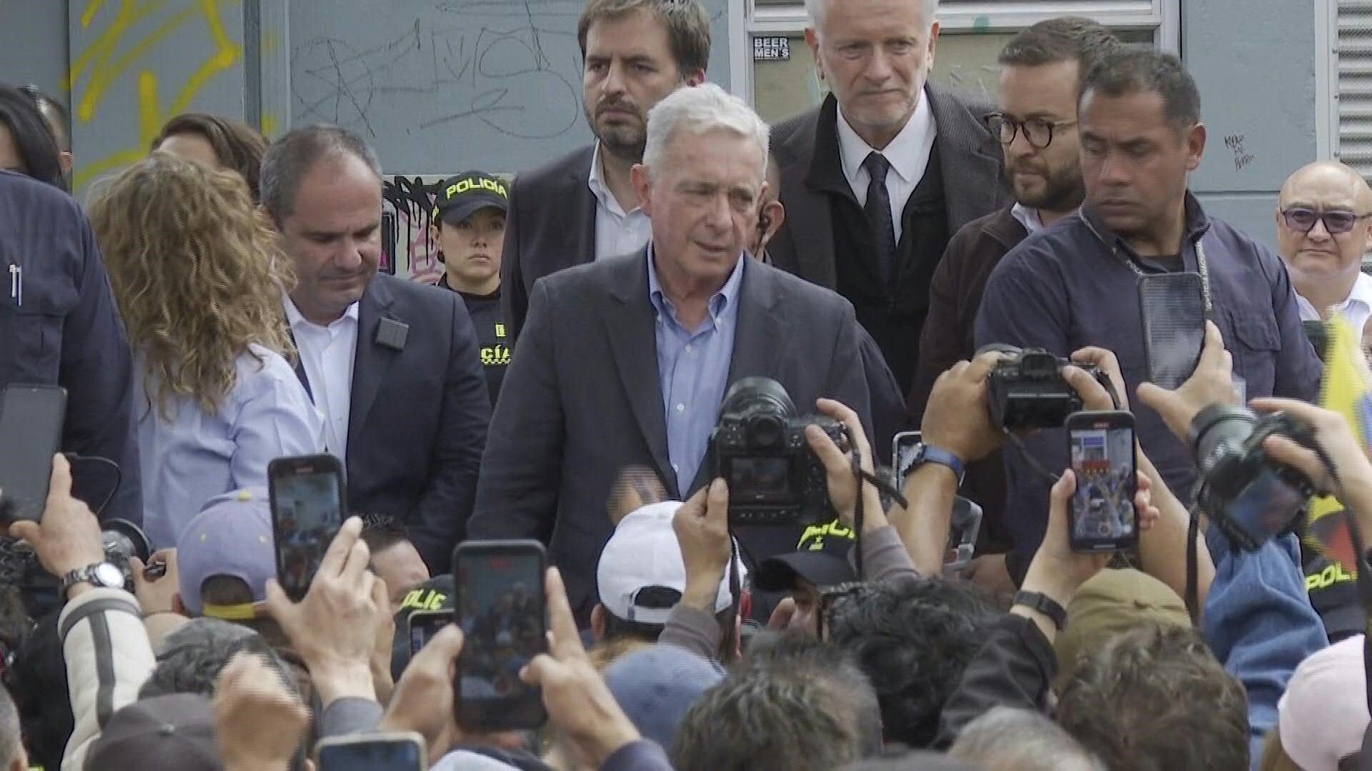 Video: Colombia ex-president appears at memorial site for Miguel Uribe