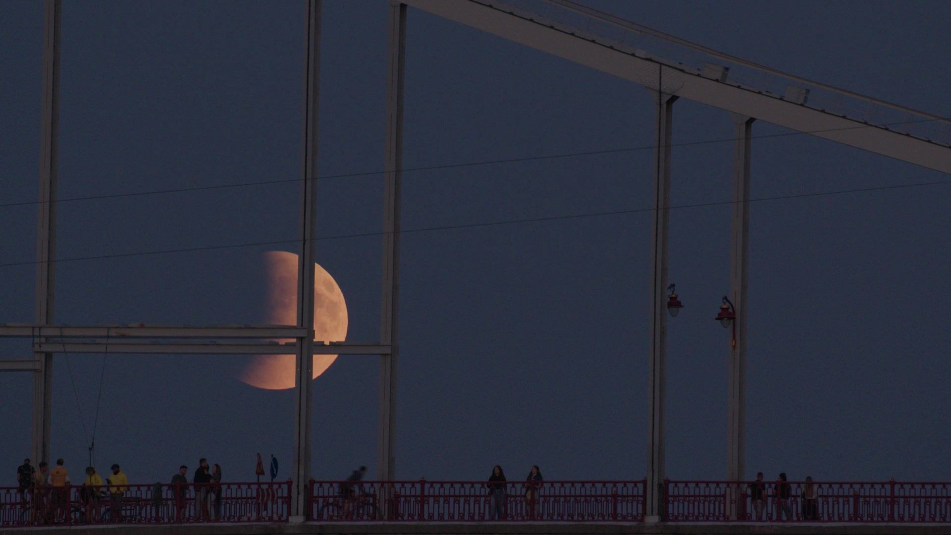 Moon-eclipse-in-Kyiv