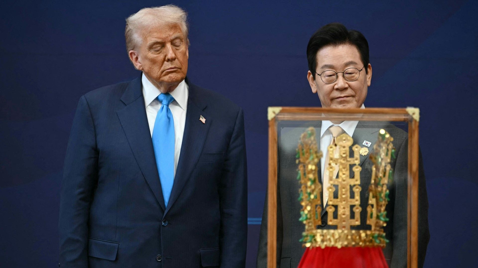 Eine Krone für Trump – US-Präsident erfreut über Geschenk aus Südkorea