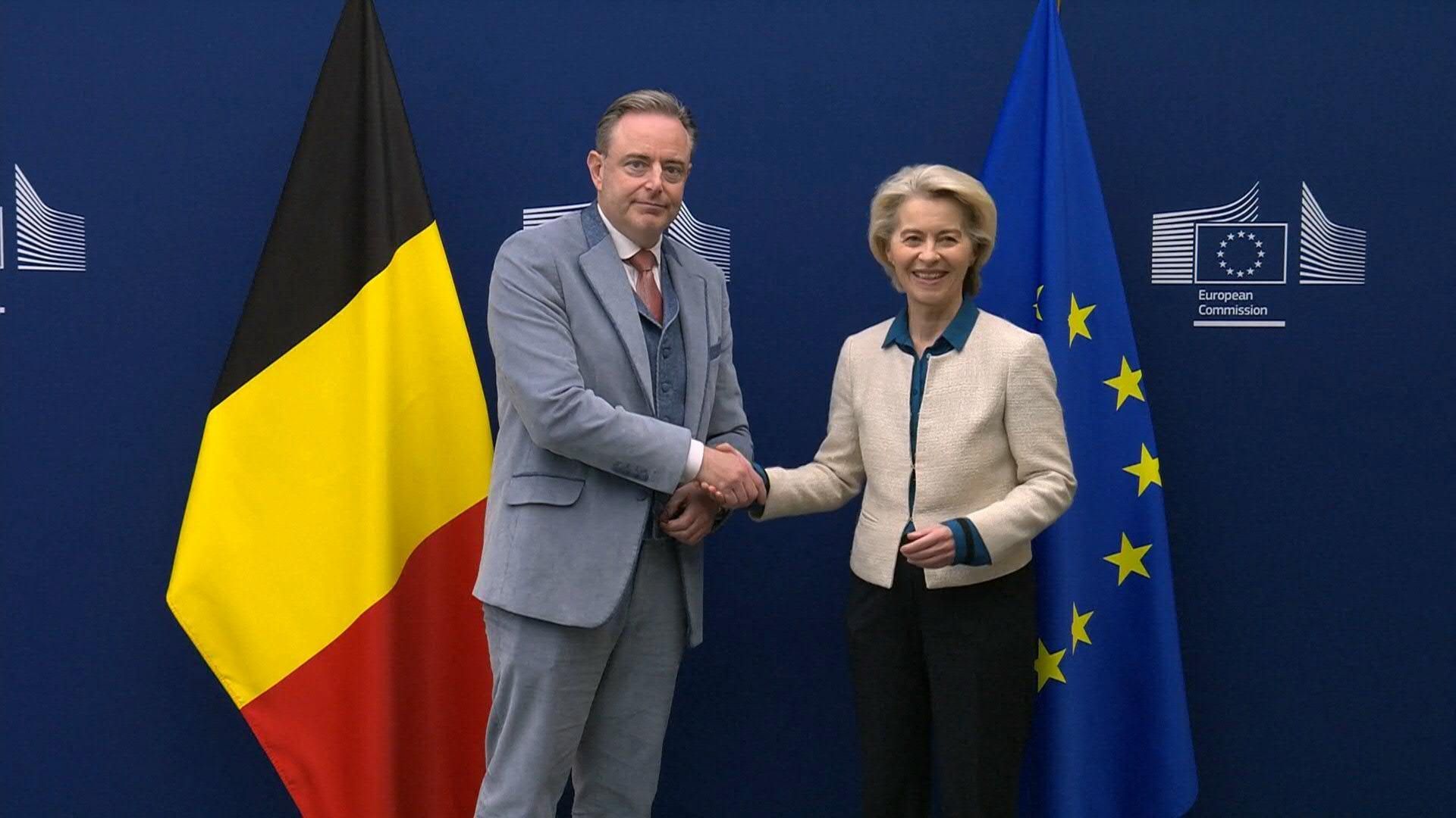 EU chief and Belgian PM meet as discussions on frozen Russian assets continue