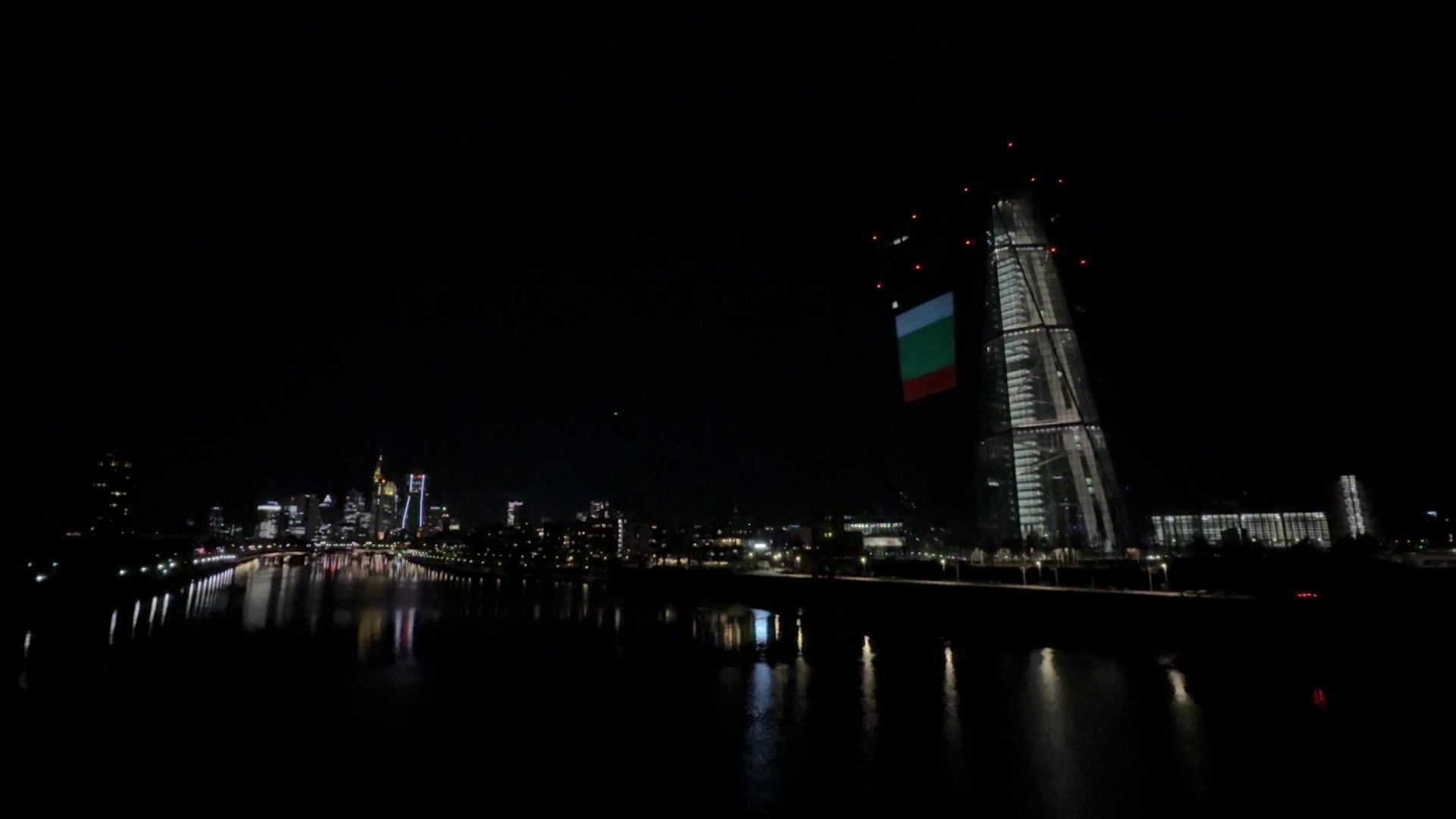 Video: ECB lights up in Bulgaria’s colors to celebrate its entry into the eurozone