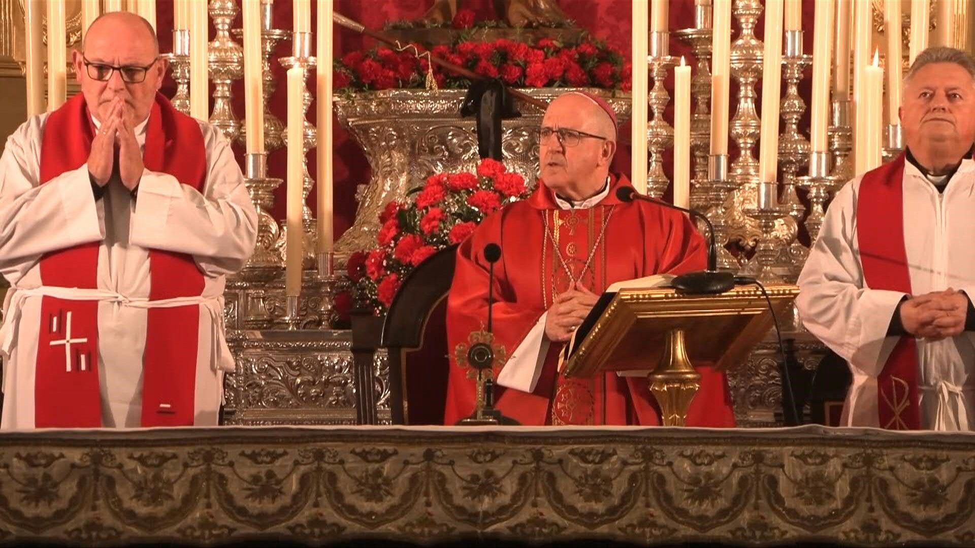 Video: Mass held for victims of Spain's deadly high-speed rail accident