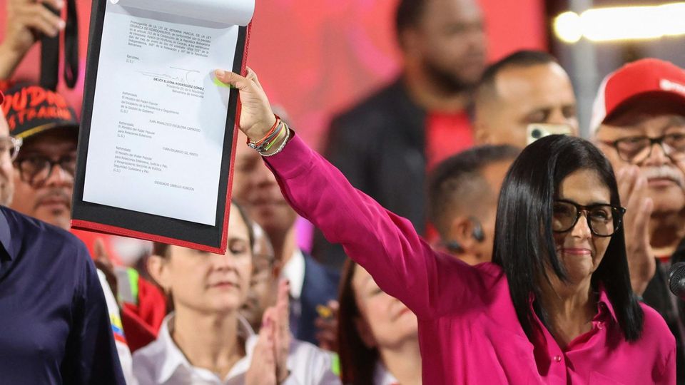 Auf Druck der USA: Venezuela öffnet Ölsektor