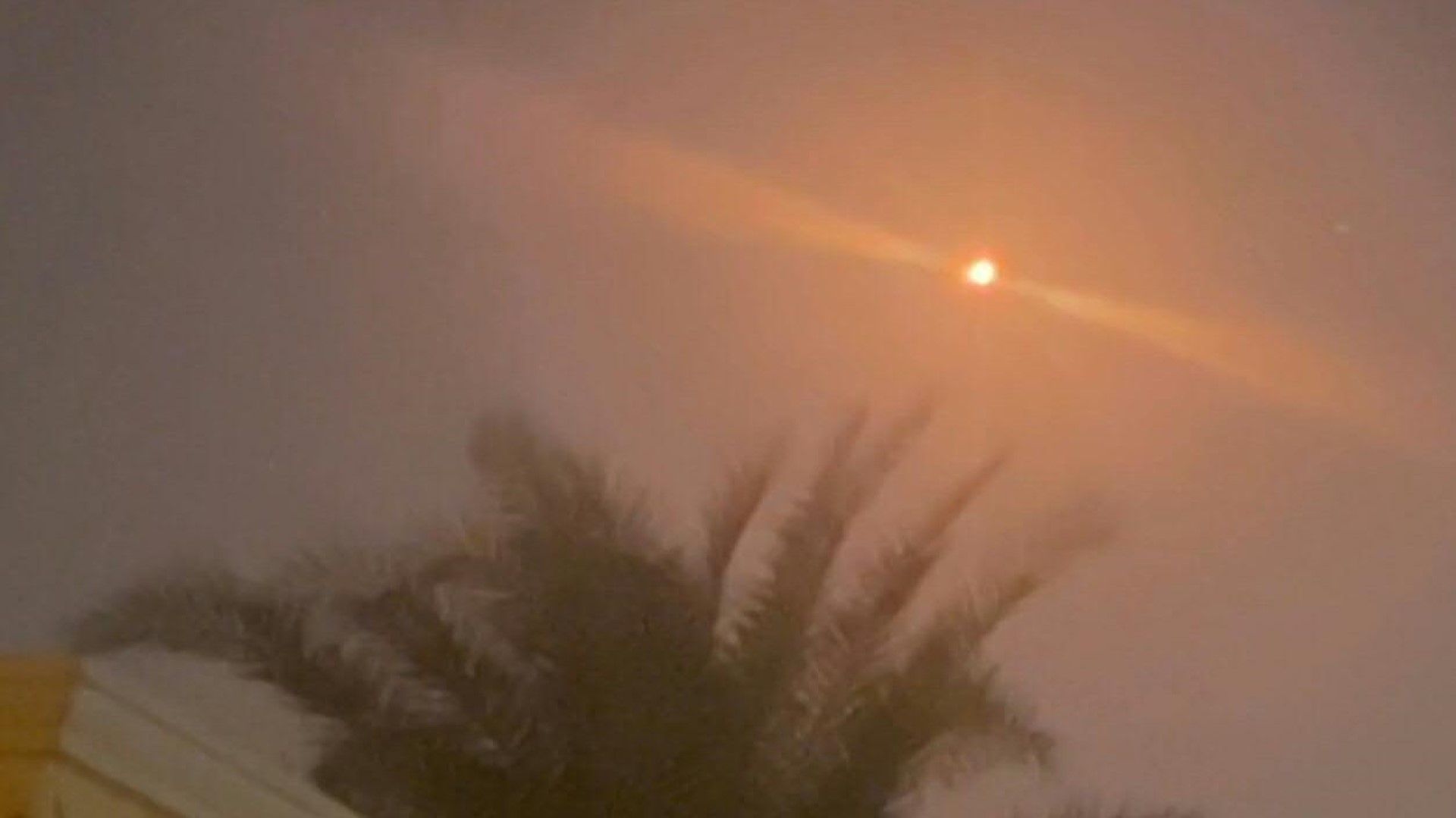 Video: Trail of smoke visible in Dubai sky as Iran launches waves of strikes on Gulf
