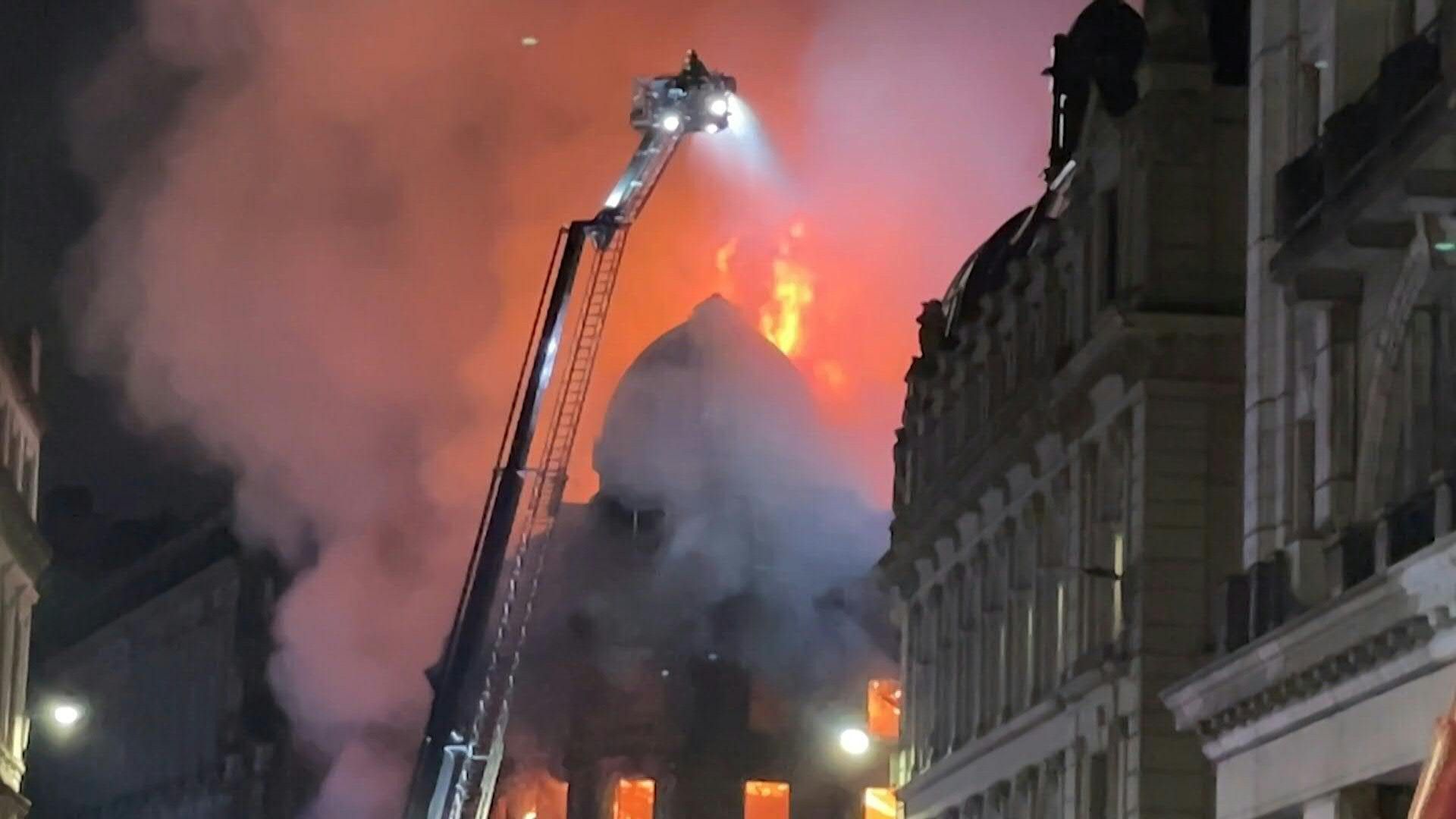 Video: Scotland firefighters battle blaze in central Glasgow