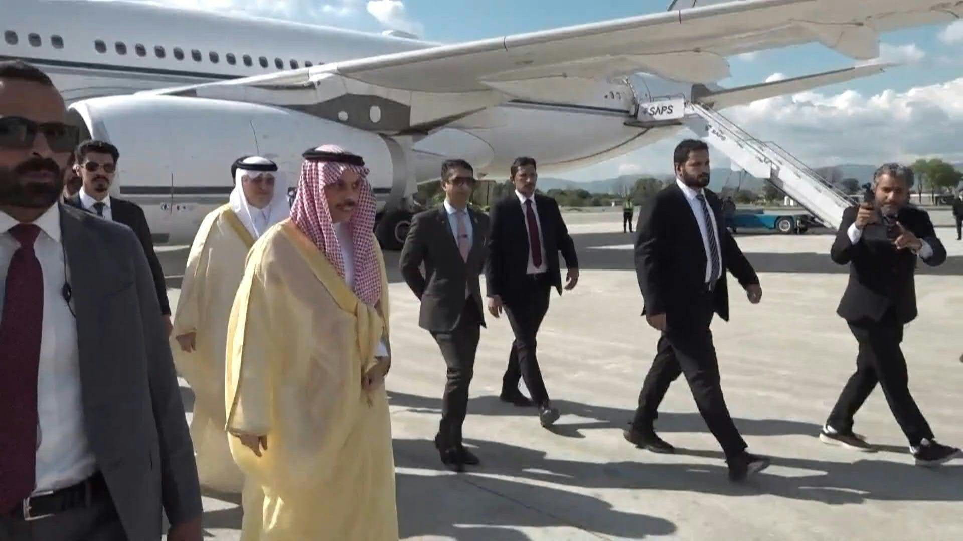 Video: Saudi FM arrives in Islamabad for talks on MidEast war