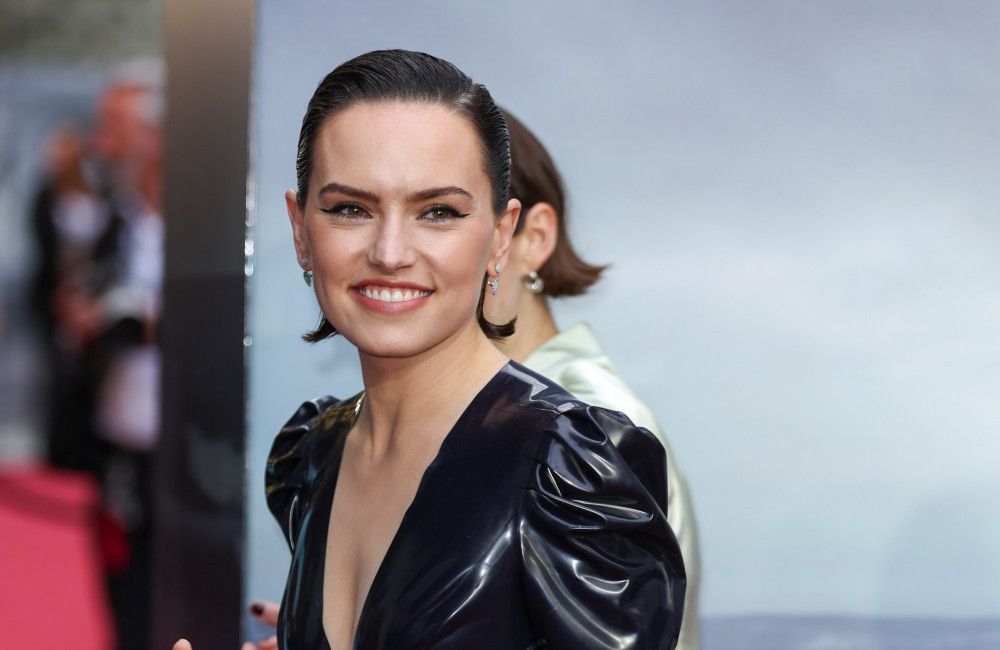 Daisy Ridley und Alden Ehrenreich spielen Hauptrollen in 'The Last Resort'