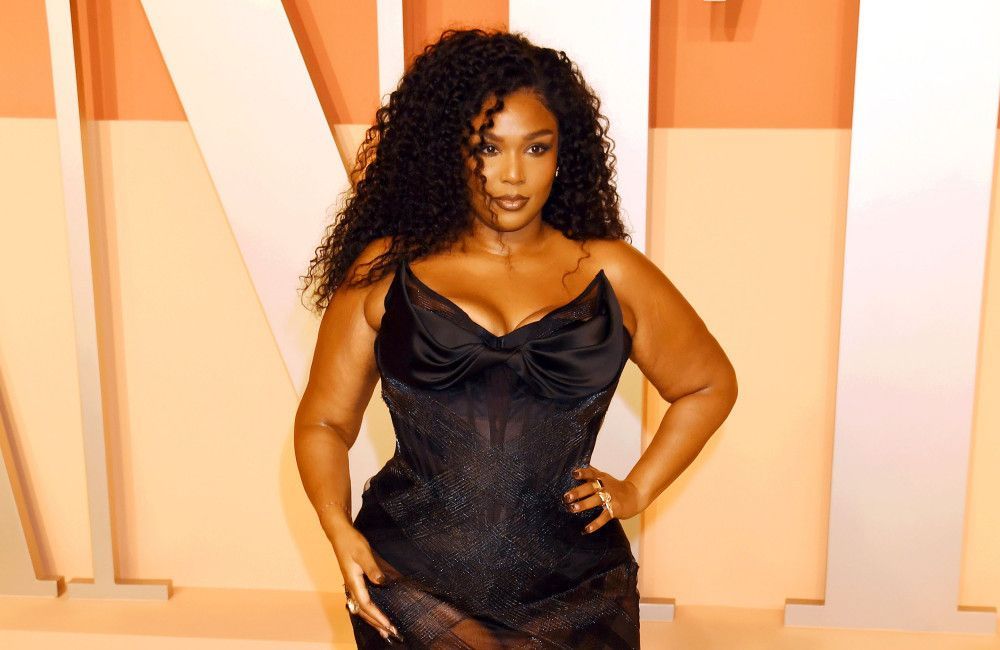Lizzo: Sie kann manche Tage ‚einfach nicht ertragen‘ und ‚weint im Bett‘