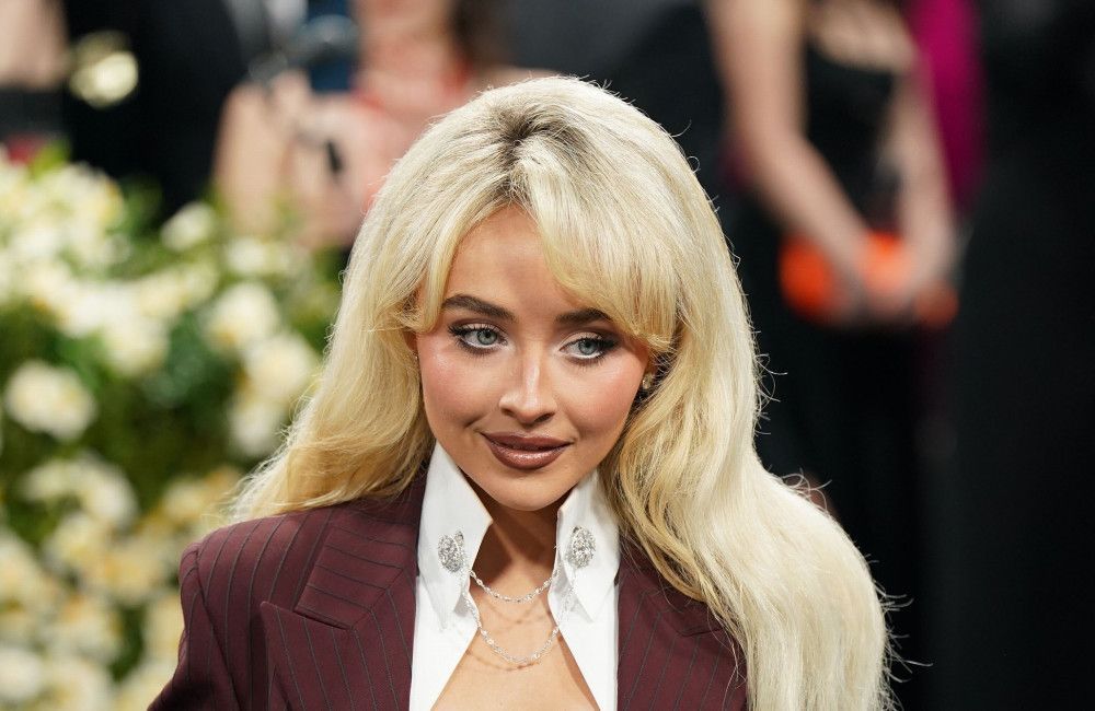 Sabrina Carpenter: She views the online discussions about her relationships critically