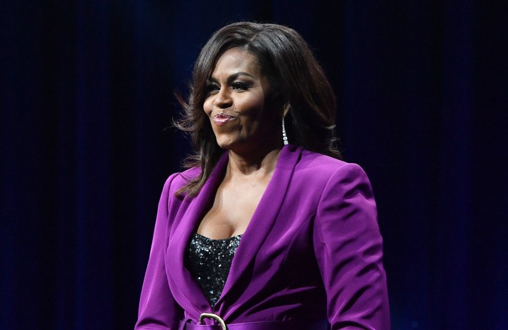 Michelle Obama does not speak to her husband Barack Obama before romantic dates
