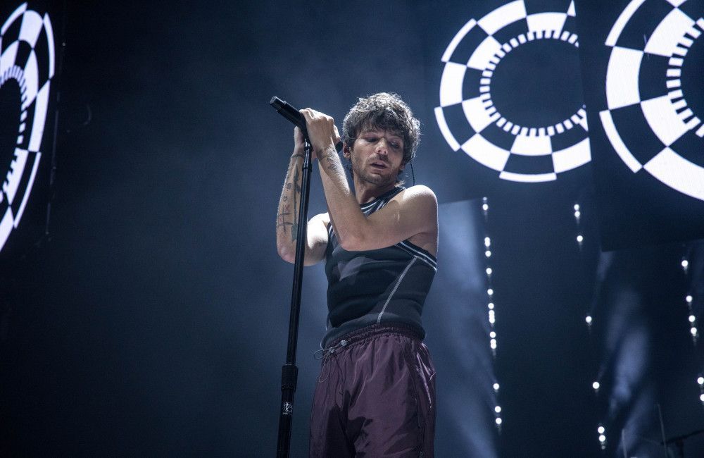 Louis Tomlinson NEVER liked performing this One Direction song