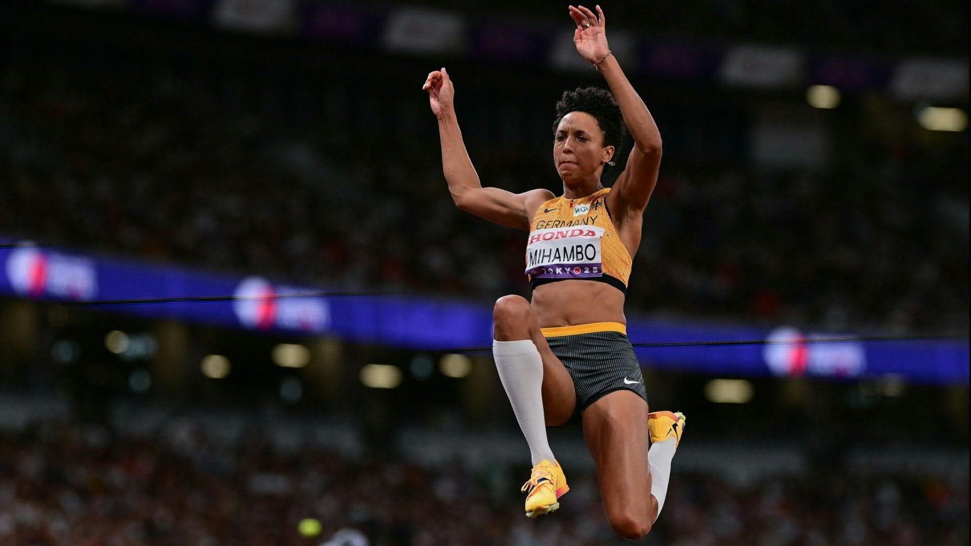 Mihambo fliegt zu Silber – nur Davis-Woodhall wieder stärker