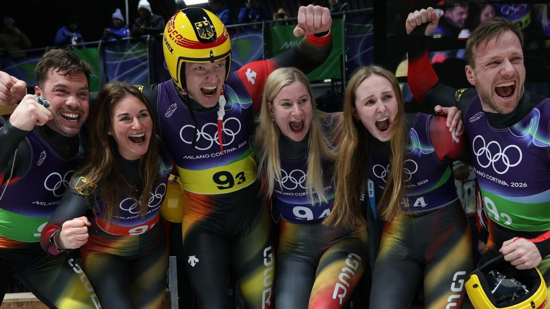 Video: Teamstaffel holt Rodel-Gold - "Tobis" schreiben Geschichte