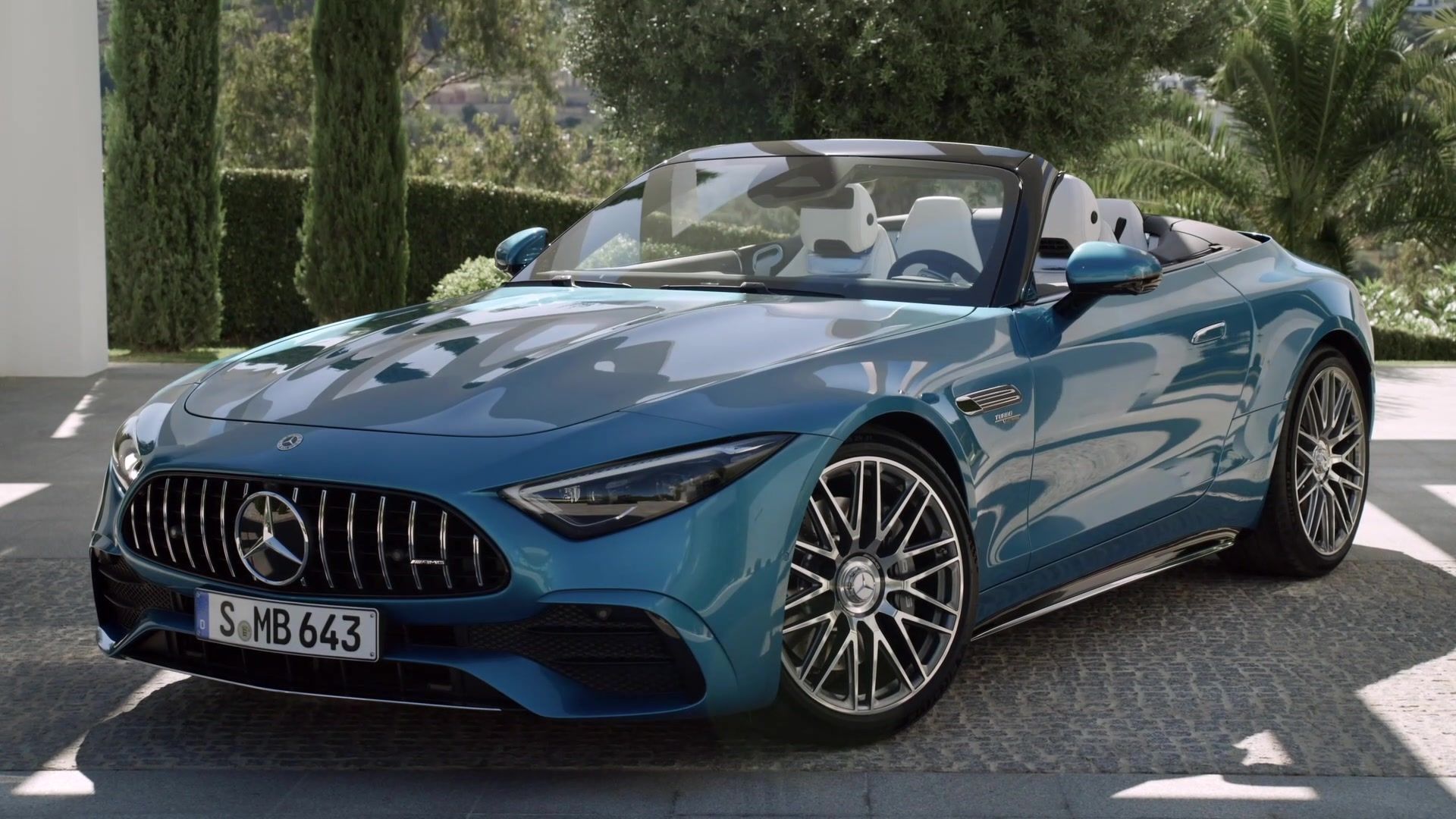 Mercedes-AMG SL 43 Roadster Exterior Design