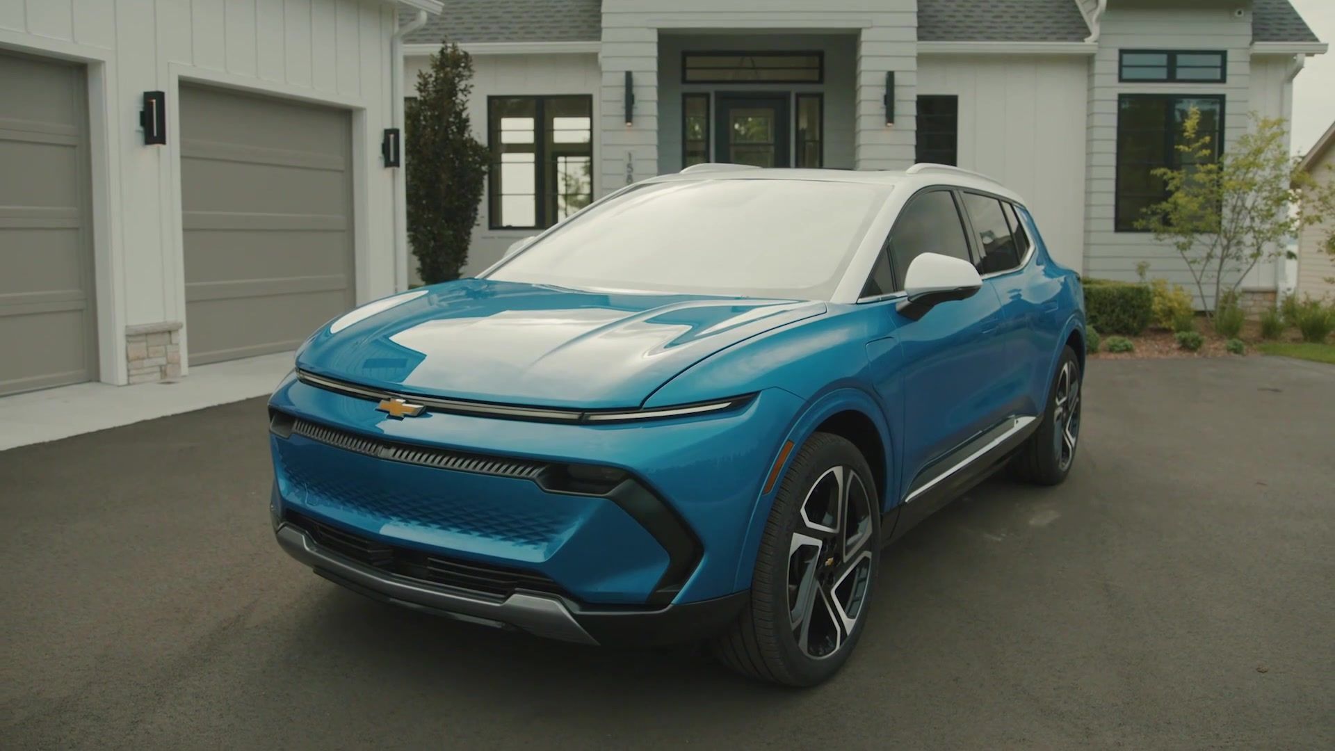 The All-electric 2024 Chevrolet Equinox EV Exterior Design