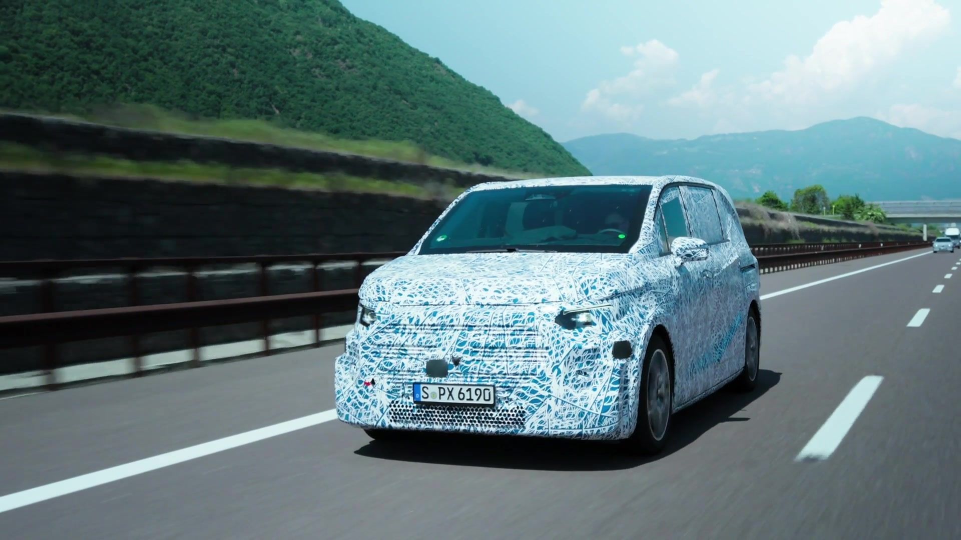 The new Mercedes‑Benz VLE Preview