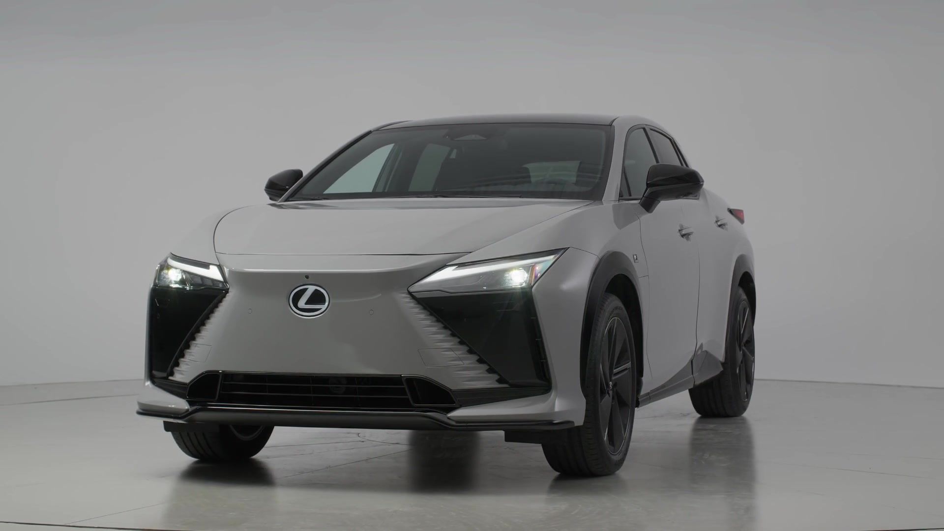 Introduction of the Lexus RZ 550e F SPORT AWD