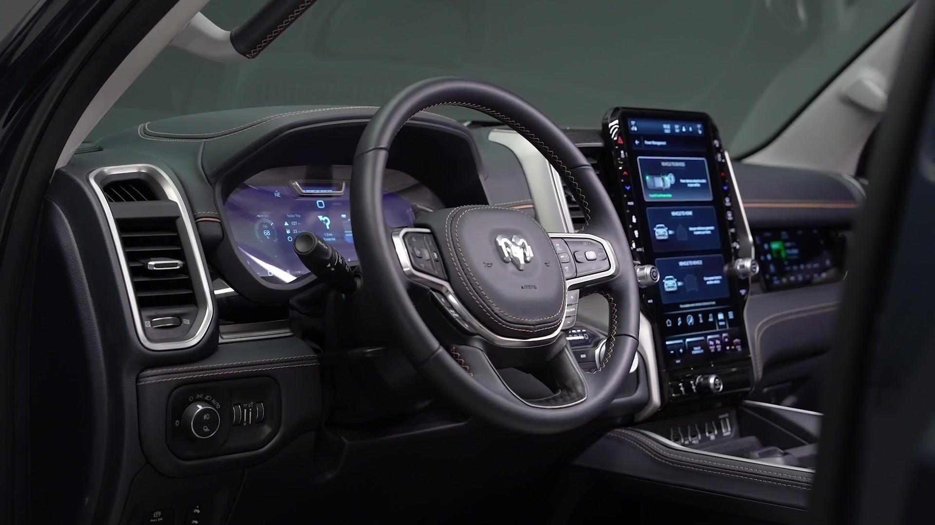 Video: 2026 Ram 1500 Tungsten Interior Design