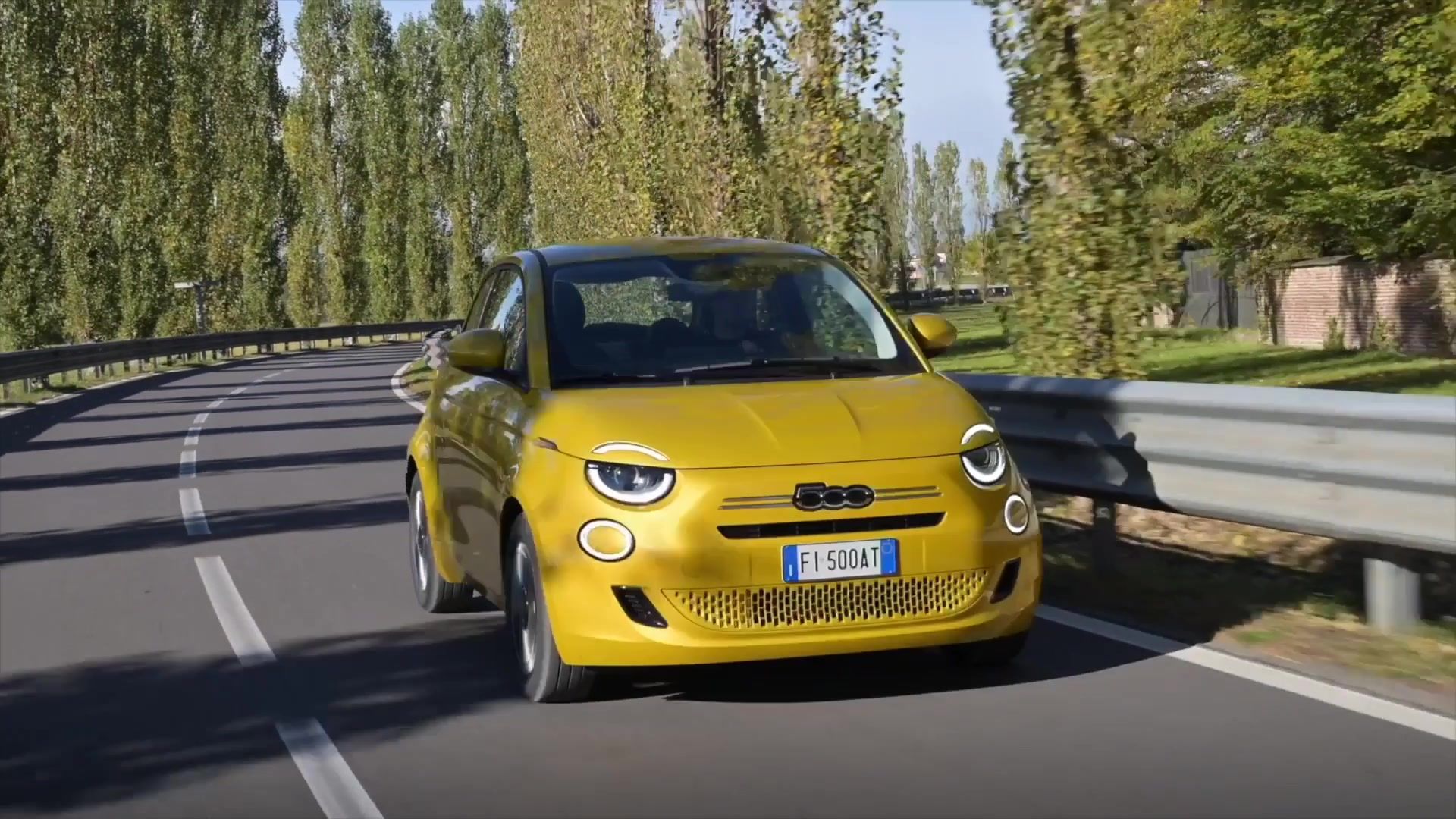 The new Fiat 500 Hybrid - The Engine