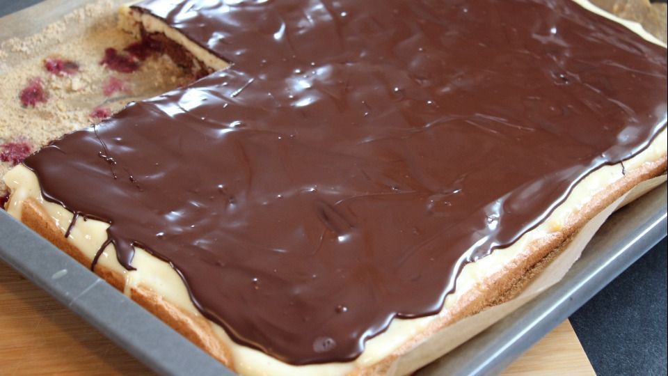 Classic Sheet Cake: How to Make the Perfect Danube Wave