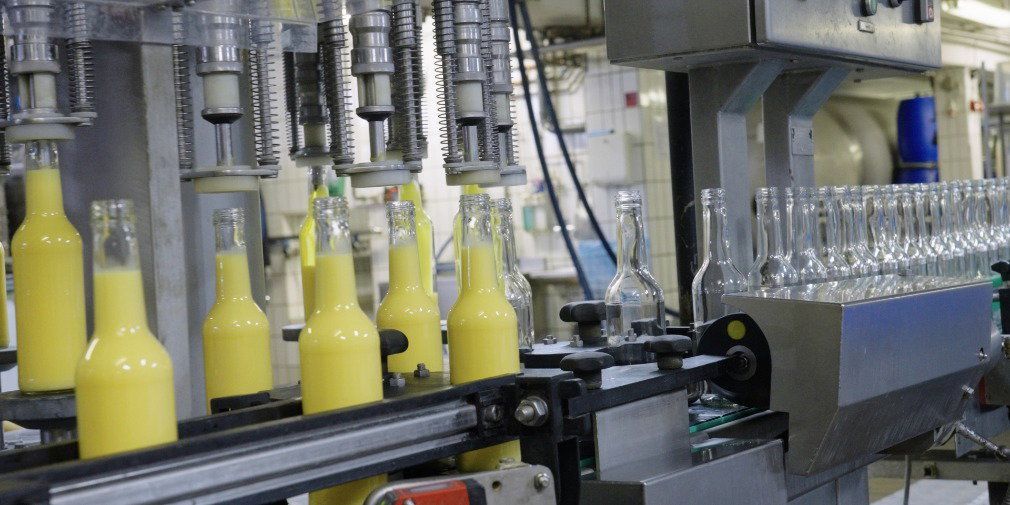 Video: Bester Eierlikör Deutschlands? ON hinter den Kulissen bei Dworzak Spirituosen!