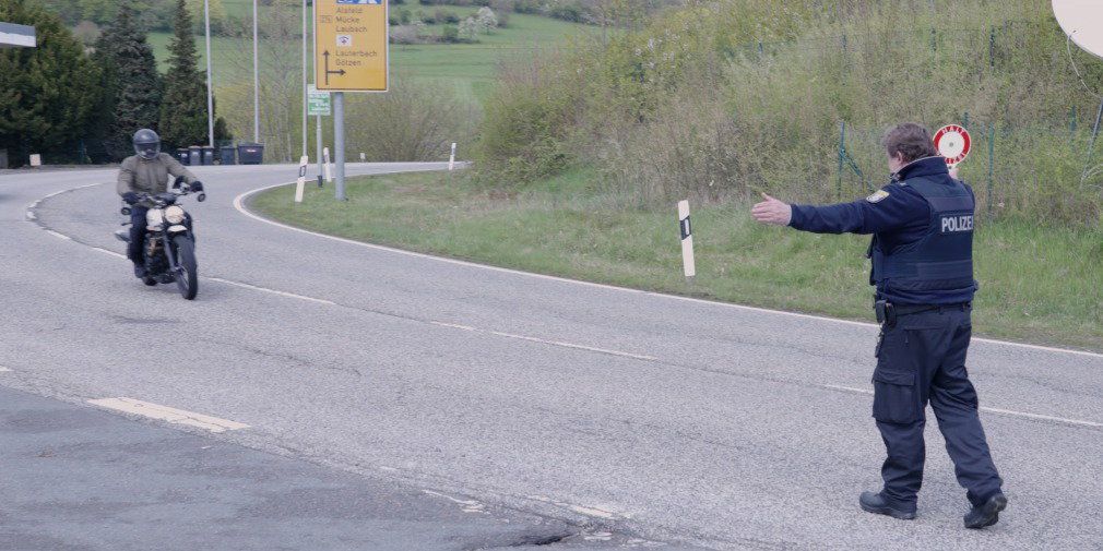 Video: Auftakt zur Motorradsaison: Verstärkte Kontrollen mit positivem Ergebnis