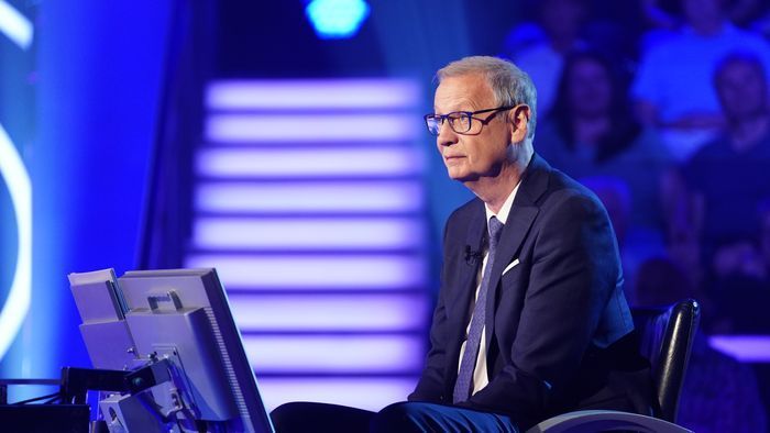 Günther Jauch marvels at the 