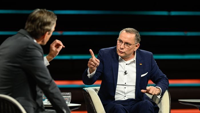 Comparison of Russia by AfD leader leaves Markus Lanz baffled: 