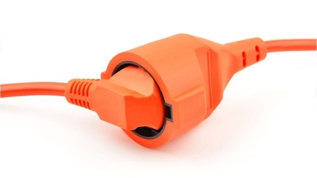 Video: Kabel richtig verlängern: So geht's ohne Gefahr