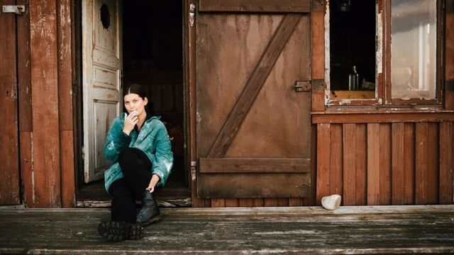 Berufeinsteigerin (26) lebt in umgebauter Schafscheune bei ihren Eltern: „Habe Privatsphäre und kann sparen“